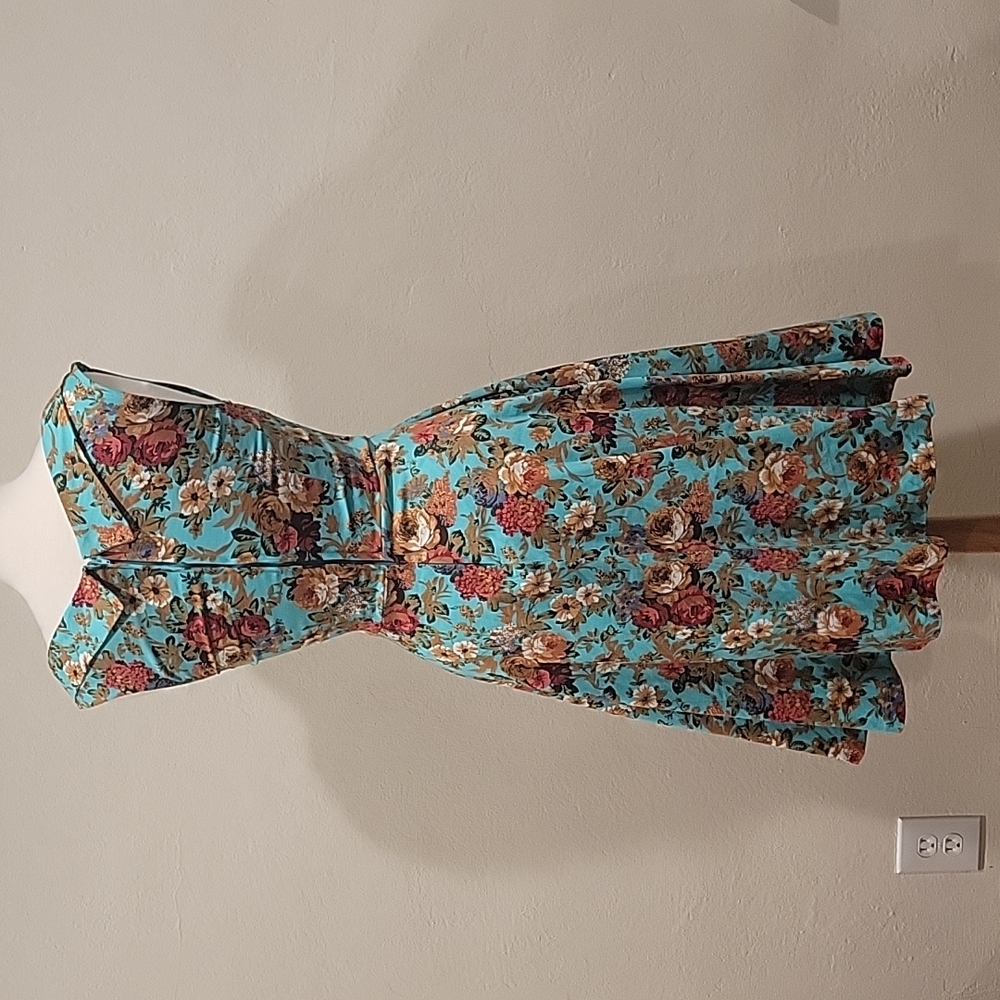 Lindy Bop dress - Picture 2 of 6